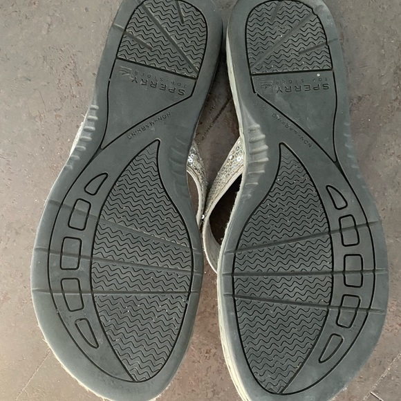 SPERRY flip flop sandals size 7 - Picture 4 of 6